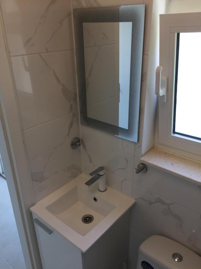 Apartment Remi, Penthouse With Balcony, Free Parking Marina Bagian luar foto