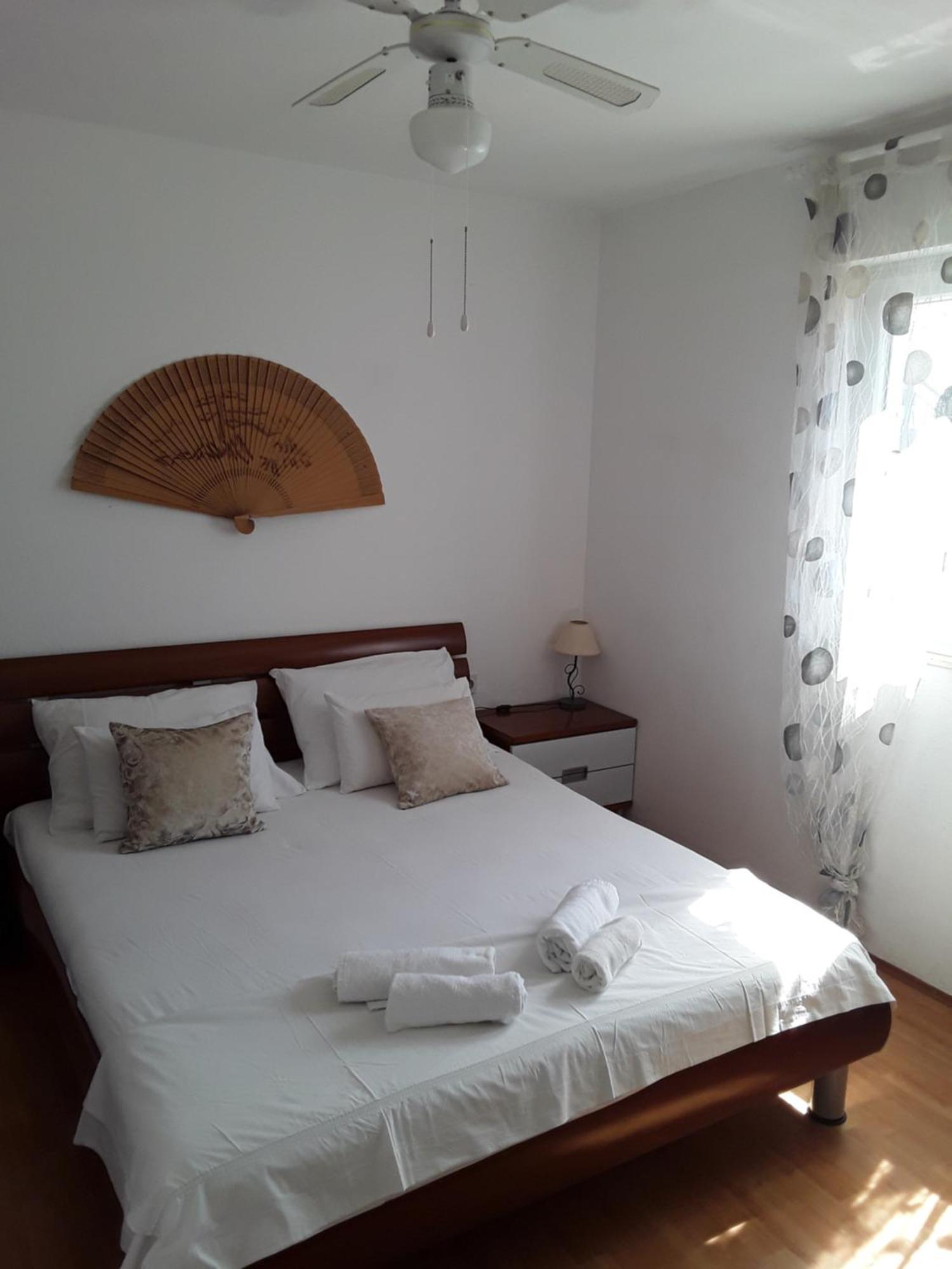 Apartment Remi, Penthouse With Balcony, Free Parking Marina Bagian luar foto