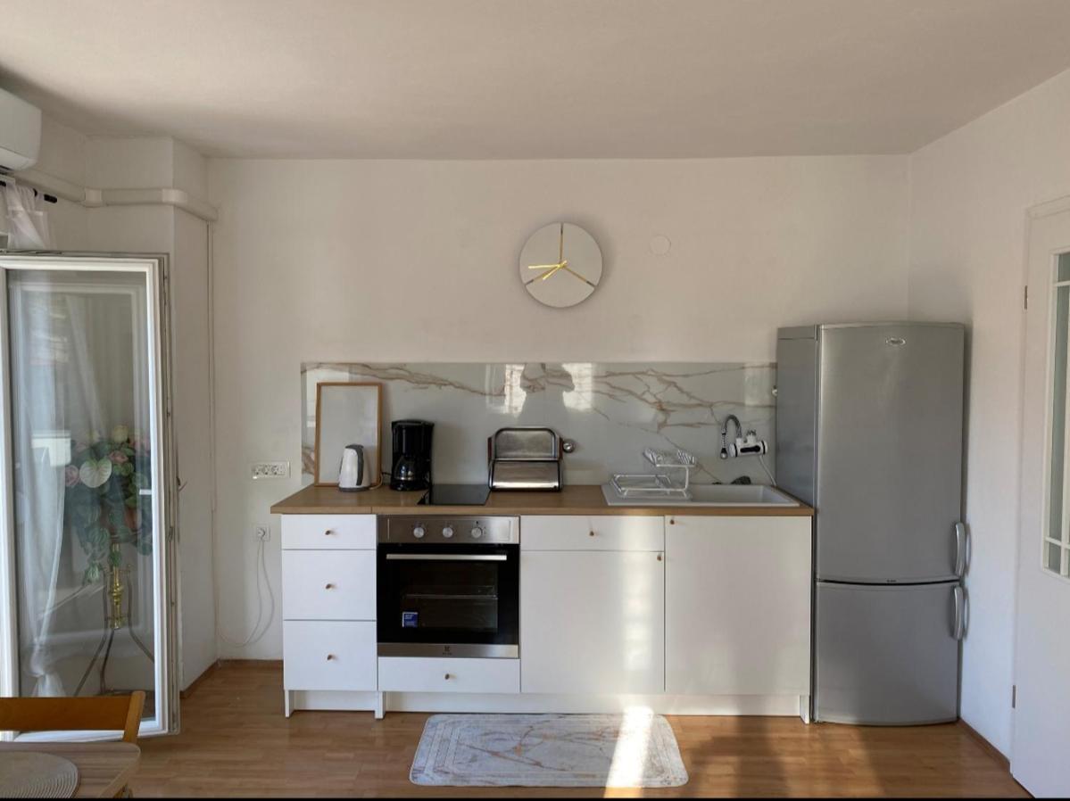 Apartment Remi, Penthouse With Balcony, Free Parking Marina Bagian luar foto